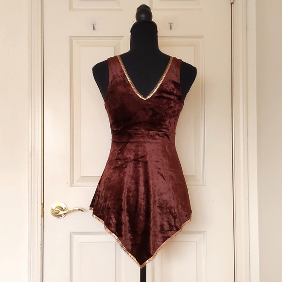 NWT. Express Velvet Multicolor Beads Design/Sparkle Lace Trim Sleeveless Blouse. - Picture 2 of 7